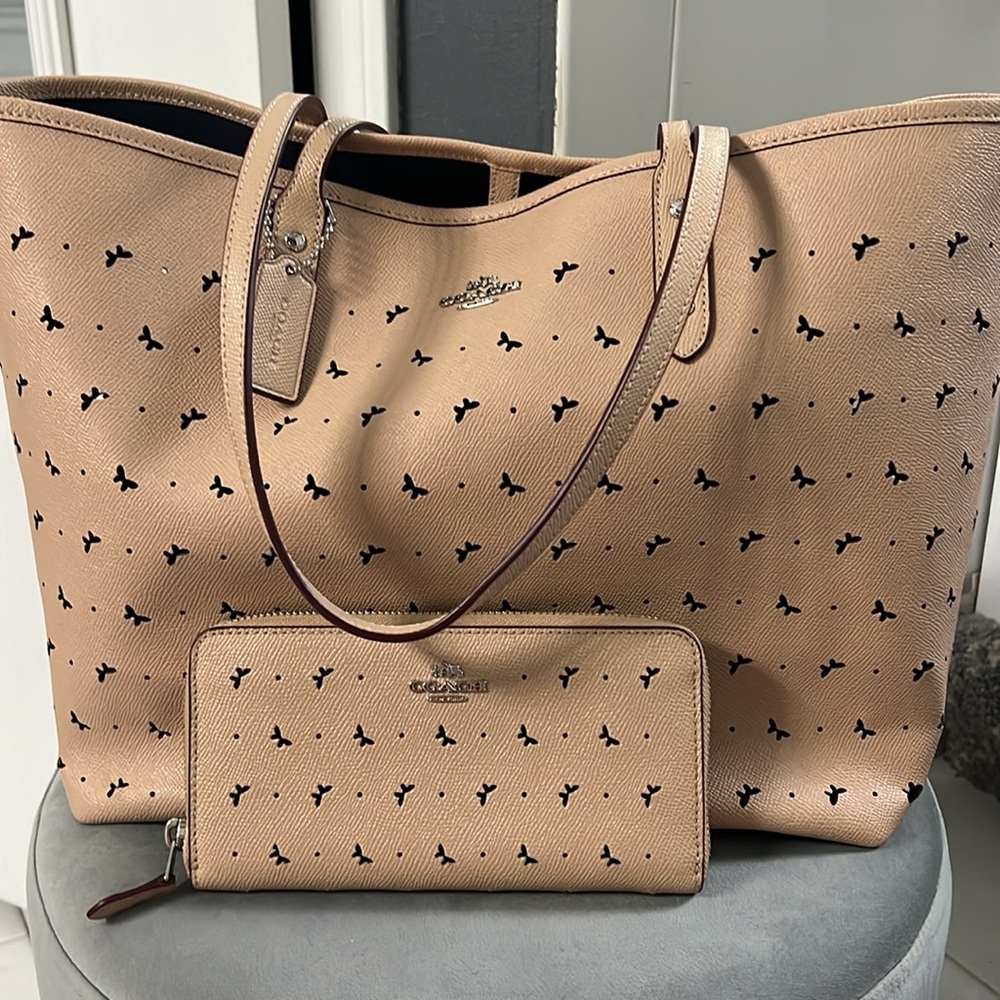 authentic, rare, hard to find coach perforated butterfly tote w/ matching wallet